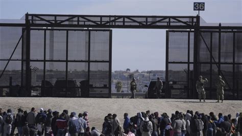 US readies second attempt at speedy border asylum screenings